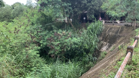 Hno têa ‘no lối chât rơtal hiăng tro tơnêi trâp kơđu, la ối ‘no liăn rơnêu mơhrê liăn tê kơtê