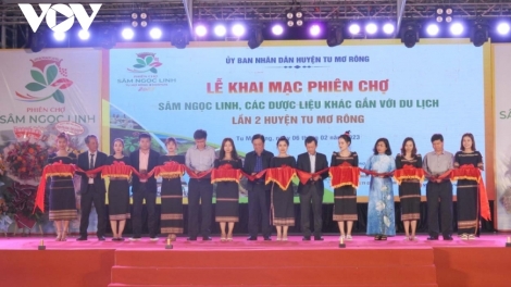 Kon Tum: Festival sâm Ngọc Linh vêy ta bhrợ 2 c’moo muy chu