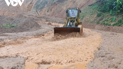 Choom lướt vốch đhị hr’cấh ha voóh c’lâng Hồ Chí Minh c’nắt lướt đhị vel đông Thừa Thiên Huế