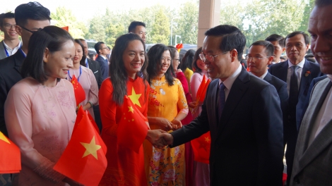 Kruanh dak Võ Văn Thưởng ntơm bôk nău kan râng rƀŭn nchră gưl prêh kan ndrel lam ntŭr neh “Vành đài n’hanh Con đường” rơh tal 3 ta Trung Quốc 