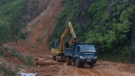P’rơơt hr’lang c’lâng Hồ Chí Minh z’lâh vel đong chr’hoong A Lưới, tỉnh Thừa Thiên Huế