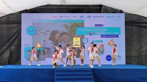 “Pơloăng mơnúa hriăn plĕng tơdroăng hnê rak tơniăn a troăng prôk’ dêi kong pơlê Gia Lai