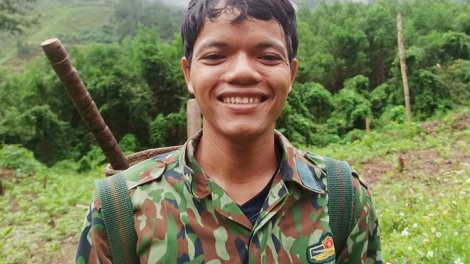 Tơợp bhrợ YouTube âng đha đhâm Cơ Tu