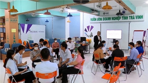 នារីខ្មែរត្រាវិញមានបំណងចង់ធ្វើមាននៅស្រុកភូមិ