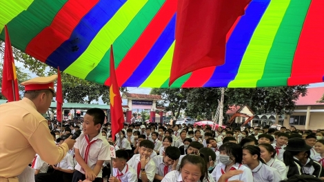 Càr Dăk Lăk sền kwơ broă mblàng yal bè lơngăp lơngai gùng lòt tàm hìu bơsram