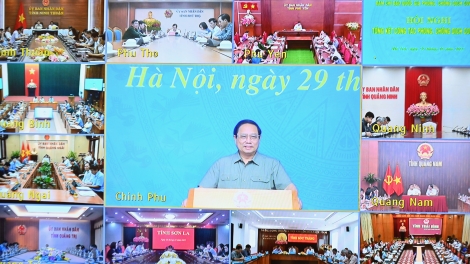 Thủ tướng Phạm Minh Chính ƀư tơm Rƀŭn nchră N’glôch jêh trong kan, njrăng n’gang srê covid-19 