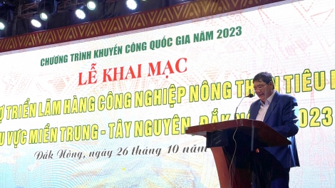 Rang mdah mnơ̆ng mrka mjing hlăm krĭng ƀuôn sang alŭ wăl kwar krah – lăn dap kngư 