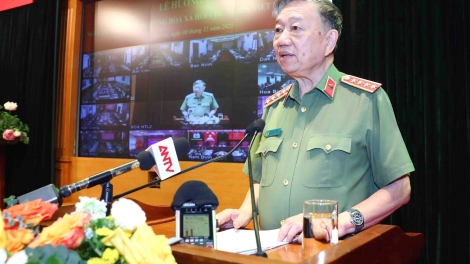 Bộ trưởng Bộ Công an Tô Lâm râng Lễ tĭng nar Pháp luật Việt Nam