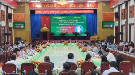 Mâu khu hriăn plĕng kum Tây Nguyên tí tăng troăng mơnhông krá tơniăn kơpong ôm hyô khôi túa lĕm tro ƀă ôm hyô ngăn loăng pơlái kong kế