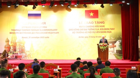 Kruanh N’gâng kan Tô Lâm an Huân chương Hữu nghị an Kruanh N’gâng kan Nội vụ Liên bang Nga