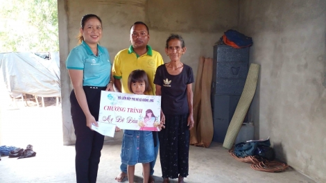 Càr Dăk Lăk tơnguh uă bơta niam kwang bàng đảng viên jơi bơtiàn dùl êt nă cau