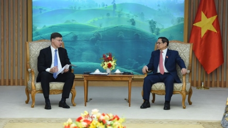 Khua dêh čar ơi Phạm Minh Chính tŭ jum Kơ-iăng khua Jơnum min kual Mi Kô̆ (EC)