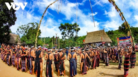 CHA GÂR K’THU ÂM VANG ĐẠI NGÀN