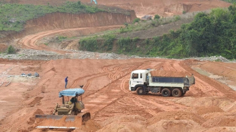 Kon Tum: Tơbăt hơdăh tơdrong đei ƀôh kăl hăm 2 tơdrong jang trong nơnăm păng dơnâu mong đak tơ̆ apŭng Sa Thầy