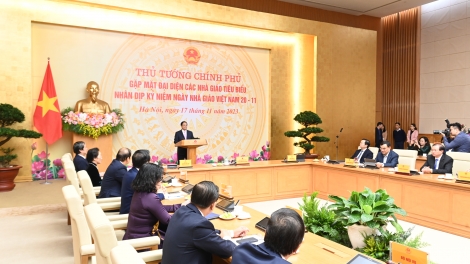 Khua knŭk kna Phạm Minh Chính bi tuôm hŏng phung nai mtô lehanăn phung kriê dlăng bruă mtô bi hriăm êdah êdi ƀri hruê Nai mtô Việt Nam