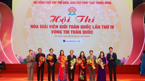 14 tỉnh, thành phố pấh G’luh Chung kết Hội thi Manưih bhơl pa liêm loom bhriêl ta bách prang k’tiếc k’ruung g’lúh 4