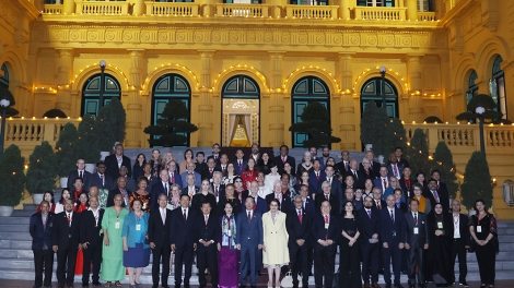 Khua lăn čar drông êpul bi ala Hdră bruă gru bi kal hrah leh anăn mlan wat mniă hrah lu ala čar 