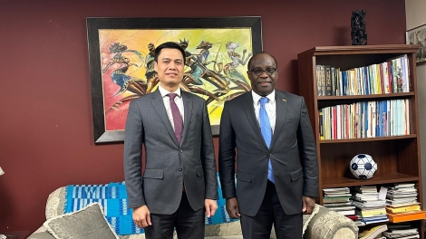 Việt Nam ndrel Ghana geh âk nau ŭch ntrŭt dăng tâm boh bar ding