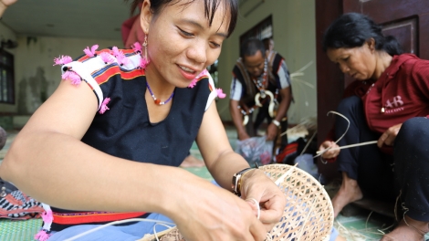 C'bhuh cha nụp: Pa choom bh’rợ đoọng zư lêy bh’rợ ty đanh