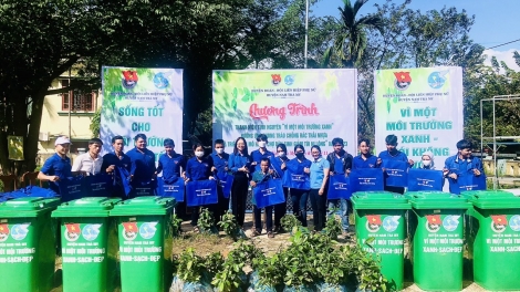 Nam Trà My (Quảng Nam) bhrợ têng chợ ha đhanuôr tr’câl tr’bhlêy pa xiêr đươi ch’đhung ni lông