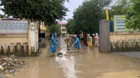 T’ngay Nhà giáo đhị zr’lụ tuh bhlong Thừa Thiên Huế
