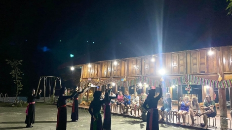 Bí thư Chi bộ vel Nà Tông: Prá đh’rứah lâng bhrợ