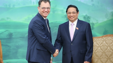 Khua knŭk kna Phạm Minh Chính drông Khua phŭn bruă Duh mkra, mnia mblei lehanăn Hiu čhưn ênguê Romania