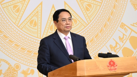 Thủ tướng Chính phủ lưm apêê pa căh mặt đoọng ha nhà giáo tr’haanh bhlầng