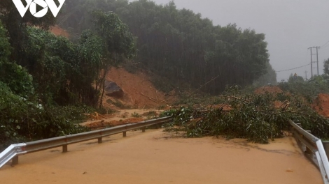 Thừa Thiên Huế: P’rơơt đhr’năng hr’lang k’tiêc, tuh hor, nong lit tu boo ngân