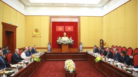 Kơdră tơm Tô Lâm sơng păng pơma đam hăm Kơdră Anih tơm vei lăng tơdrong kăl Liên bang Nga