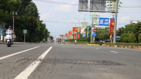 SARAK KAREI KA PADANG NGAK JALAN, LANG TALAIH TAVAK TAVAIY KA ĐÔNG NAM BỘ         