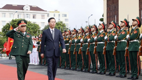 Kăn xiâm hnê ngăn tơnêi têa Võ Văn Thưởng lăm pôu, pêi cheăng a Kuân khu 5