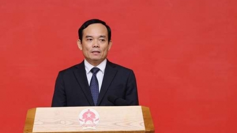 Phó Thủ tướng Trần Lưu Quang k’đươi moon pay đoọng zên ha pêê bh’rợ xa nay cr’noọ cr’niêng k’tiêc k’ruung đhị 10 vel đong