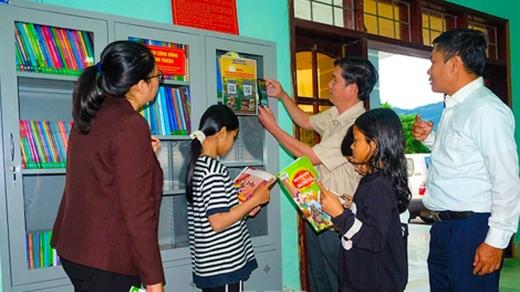 Bình Định: Cher tủ sách ha đhanuôr lâng pr’đươi x’nưl đoọng ha pêê chr’val da ding ca coong Vĩnh Thạnh