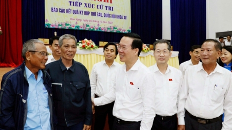 Chủ tịch nước Võ Văn Thưởng tr’lum lâng đhanuôr thành phố Đà Nẵng