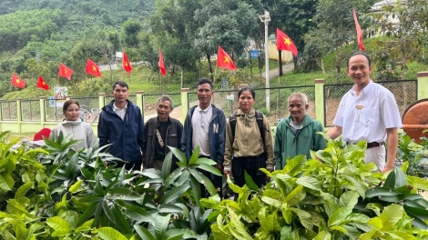 Zooi đoọng tơơm chr’noh lâng ch’nêêh ha đha nuôr zr’lụ thủy điện Nam Trà My (Quảng Nam)