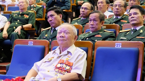 Đà Nẵng: tìp mat rlau 2 rơbô nă kwang bàng Mpồl ling klàng neh rlô lơh broă