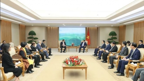 Jơnum pơpŭ bơni ƀing ba gru hlâo ngă bruă čar, kông ñơn djru pơgang rơnuk rơnua dêh čar 