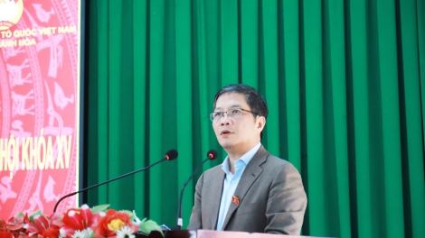 Trưởng Ban Kinh tế Trung ương Trần Tuấn Anh tr’lum lâng đhanuôr đhị Khánh Hoà