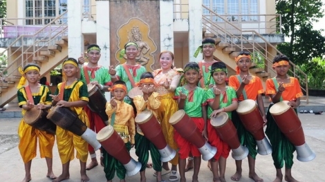 TÂY NINH KHIK RAMIK TAMIA HAGAL CHHAY-DĂM DI URANG KHMER