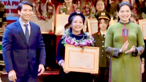 Ăp nkao rdâk kuăl tay nău ŭch hăn ngai an rơh druh ndăm rnoi mpôl đêt