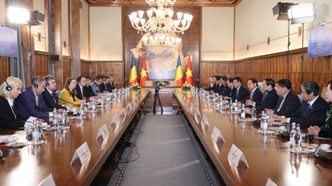 Thủ tướng Ion-Marcel Ciolacu ƀư tơm rơh wơt Thủ tướng Phạm Minh Chính khâl ngăn Romania