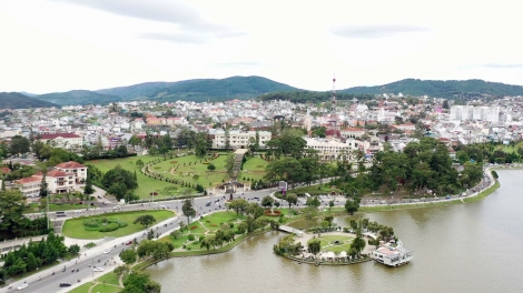 Tơpui túa vâ răk vế ki lĕm krê xêh dêi Đà Lạt tung la ngiâ