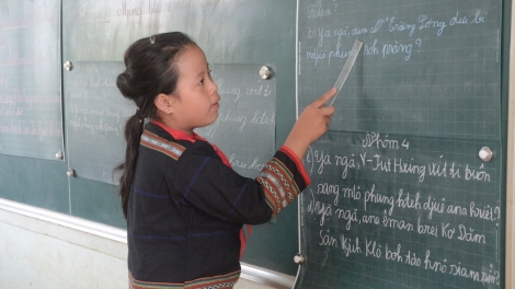 Pa glúh xa nay bh’rợ pa choom p’rá acoon cóh đoọng ha học sinh