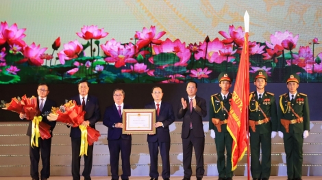 ពត៌មាន ម៉ោង ១៥