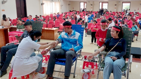 Dak Lak wơt dơn 622 đơn vị mham tâm nar “Năng pơh chăng” 