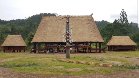 GƯƠL - C’LEH VĂN HÓA, GR’LĂNG Z’HAI ÂNG MA NƯIH CƠ TU