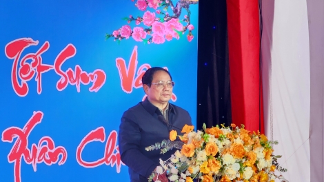 Khua knŭk kna Phạm Minh Chính nao čuă leh anăn mđup brei hnư mnơ̆ng tết ti Thanh Hoá 