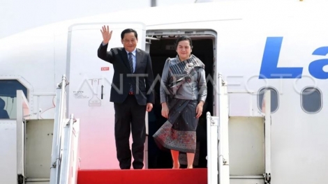 Khua dêh čar Phạm Minh Chính git gai čơkă Khua dêh čar Lao rai čuă sit nik dêh čar Việt Nam