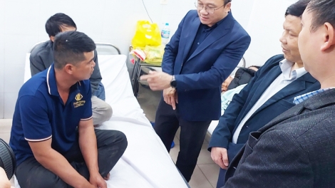 Xe đơơng t’mooi crêê bhrêy tăh chêệt bil đhị c’lâng lướt đâh La Sơn - Túy Loan bil pr’đươi cha mêệt lêy đhr’năng lướt coh c’lâng